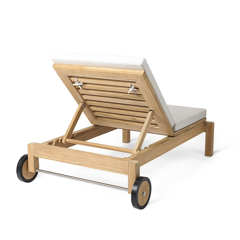 AH604 | Outdoor Lounger